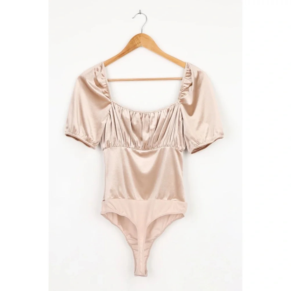 Lulus Up For The Night Champagne Velvet Short Sleeve Bodysuit - Picture 5 of 6